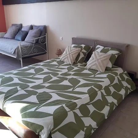 Le Cocon Des Roches 3* Cessieu